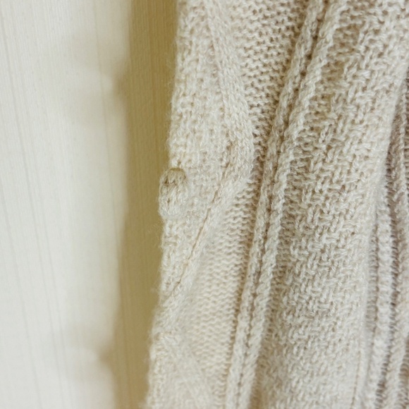 AQUA Cashmere Beige 100% cashmere Cozy Sweater SZ XS - Picture 7 of 9